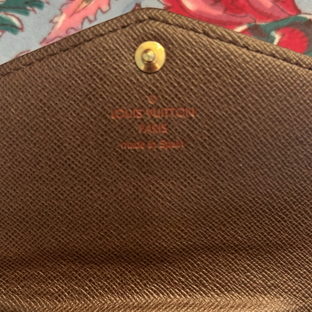 NOT FOR SALE Louis Vuitton Sarah Wallet - Picture 5 of 9